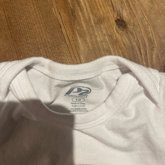 University of Georgia Bulldogs Onesie Size 6 Mos - Picture 3 of 3